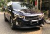 Kia Grand Sedona Ultimate 2017 Biru 3