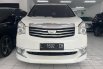 Mobil Toyota NAV1 2014 V Limited Luxury dijual, Jawa Timur 4