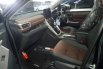 Toyota Kijang Innova 2.0 Zenix Bensin Hitam 19