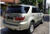 Jual Toyota Fortuner G 2011 harga murah di Jawa Timur 2