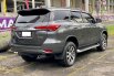 Toyota Fortuner 2.4 VRZ AT 2017 Abu-abu 6