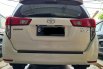 Km 33rban Toyota Innova V 2.4 Diesel AT ( Matic ) 2020 Putih Good Condition 6