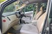 Toyota Kijang Innova V A/T Gasoline 2012 Abu-abu 3