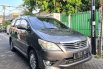 Toyota Kijang Innova V A/T Gasoline 2012 Abu-abu 5