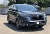 Toyota Kijang Innova G A/T Diesel 2022 Abu-abu 2