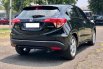 Honda HR-V 1.5L E CVT 2017 Hitam 6