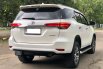 Toyota Fortuner 2.4 VRZ AT 2017 Putih 4