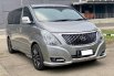 PROMO DISKON TDP - Hyundai H-1 Royale BENSIN AT 2018 Silver 3