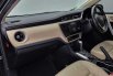 Toyota Corolla Altis V AT 2017 Hitam 11