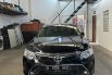 Toyota Camry V 2018 AT Hitam 2