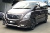 HYUNDAI H-1 ROYALE DIESEL AT COKLAT 2018 MPV TERTINGGI HARGA DISKON TERBAIK!! 2