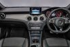 Jual mobil Mercedes-Benz GLA 200 2018 6