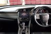 Honda Civic Turbo Hatchback E A/T ( Matic ) 2019/ 2020 Hitam Km 35rban Mulus Siap Pakai 4