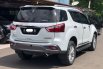 Isuzu MU-X Premiere 2017 Harga Special 5