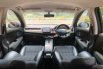 Honda HR-V 1.5 E CVT 2017 Hitam 7