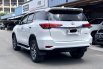 Toyota Fortuner 2.4 VRZ AT 2017 Putih 6