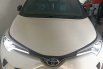 Toyota C-HR 1.8 L HV CVT Dual Tone 2019 1