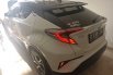Toyota C-HR 1.8 L HV CVT Dual Tone 2019 6