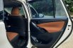 Toyota Kijang Innova 2.0 G MPV Bensin AT 2016 Putih DP 13,9 Jt No Pol Genap 16