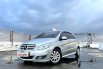 Mercedez Benz B180 Panoramic Silver Metalik Tahun 2009 5