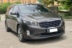 Kia Grand Sedona Ultimate AT 2017 Coklat 1