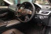 Mercedes-Benz E-Class E 200 2016 Hitam 8