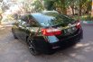 Toyota Camry 2.5 V 2012 Sedan 9