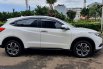 Km21rb Honda HR-V 1.5L E CVT 2018 Putih facelift pemakaian 2019 cash kredit bisa 4