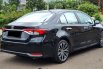 Toyota Corolla Altis V AT 2022 hitam km 9 rb cash kredit proses bisa dibantu 5