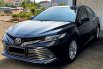 Toyota Camry V 2021 Hitam km 13rb record cash kredit proses bisa dibantu 3