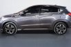 Honda HRV 1.8 Prestige AT 2017 Abu-Abu 4