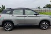 Wuling Almaz Abu-abu 4