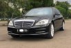 Mercedes-Benz S-Class S 300 L 2011 Hitam 3