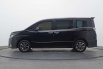 Toyota Voxy 2.0 A/T jual cash/credit 5
