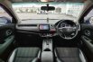 Honda HR-V E CVT 2017 Abu-abu Pajak Panjang 6