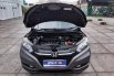 Honda HR-V E CVT 2017 Abu-abu Pajak Panjang 11