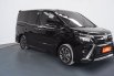 Toyota Voxy 2.0 AT 2018 Hitam 1