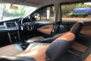 Toyota Kijang Innova 2.0 G Bensin at  2020 Nik 2022 Hitam 9