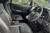Toyota Vellfire ZG 2013 5