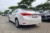 Toyota Corolla Altis 1.8 Manual 2014 6