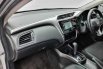 Honda City E AT 2015 Silver 6
