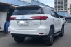 Toyota Fortuner 2.4 VRZ AT 2017 Putih 6