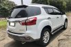 Isuzu MU-X Premiere AT 2017 Putih 3