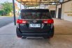 Toyota Kijang Innova V A/T Diesel 2020 MPV hitam 2