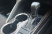 Toyota Camry V 2020 19