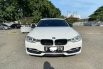 BMW 3 Series 328i 2014 Putih 3