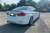 BMW 3 Series 328i 2014 Putih 4