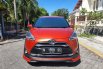 Toyota Sienta Q CVT Orange sliding door 2016 1