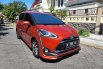 Toyota Sienta Q CVT Orange sliding door 2016 2