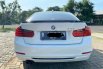 BMW 3 Series 328i 2014 Putih 4